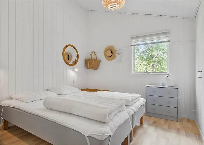 Tv1007-bindslev-enebaervej-2